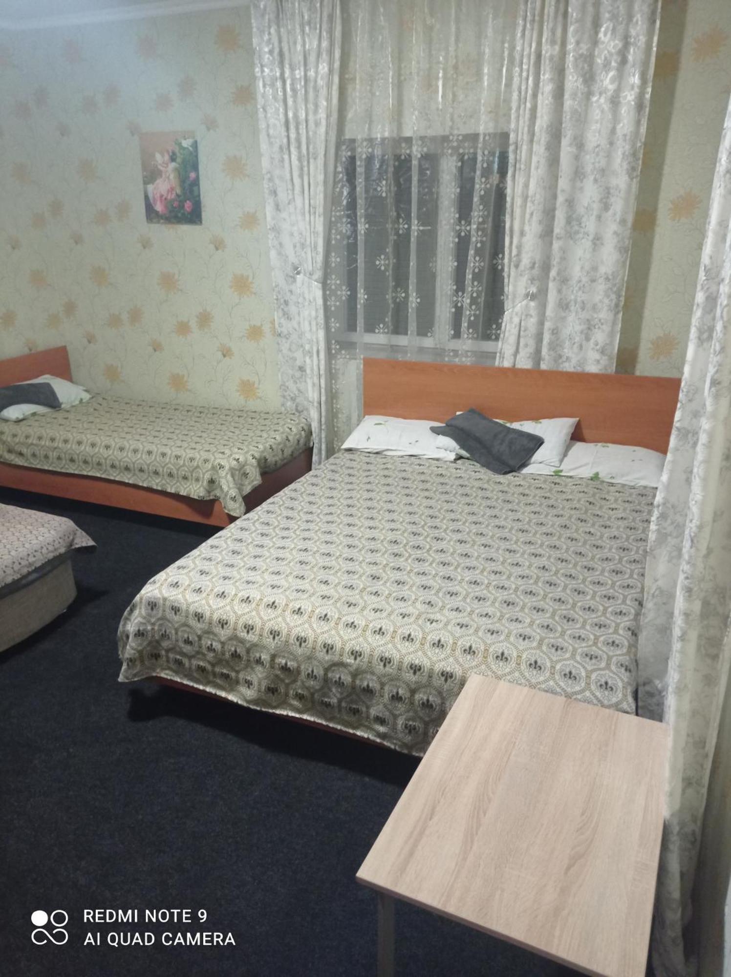 Podsolnukhi Guest House Cholpon-Ata Bagian luar foto